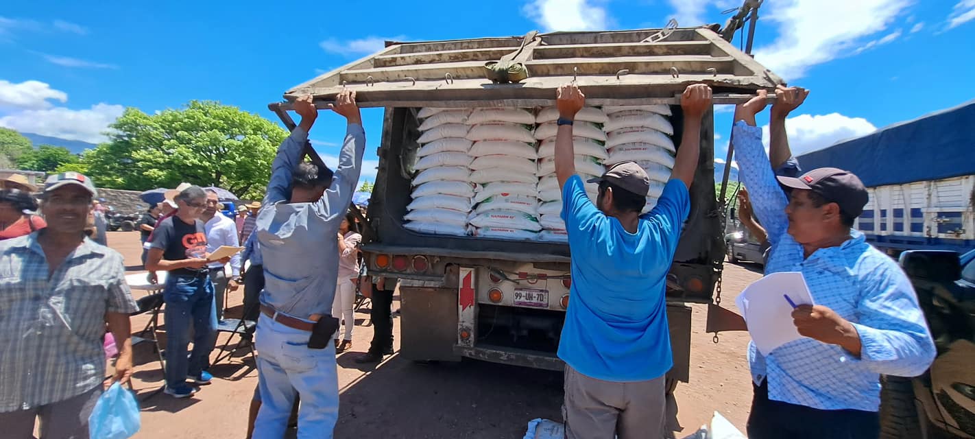 BENEFICIARÁN A 4 MIL 700 CAMPESINOS